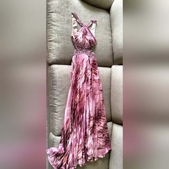 Women's Pink Formal, Prom of Cocktai Dress with Sequins, Stones & Embellishments - Picture 11 of 16